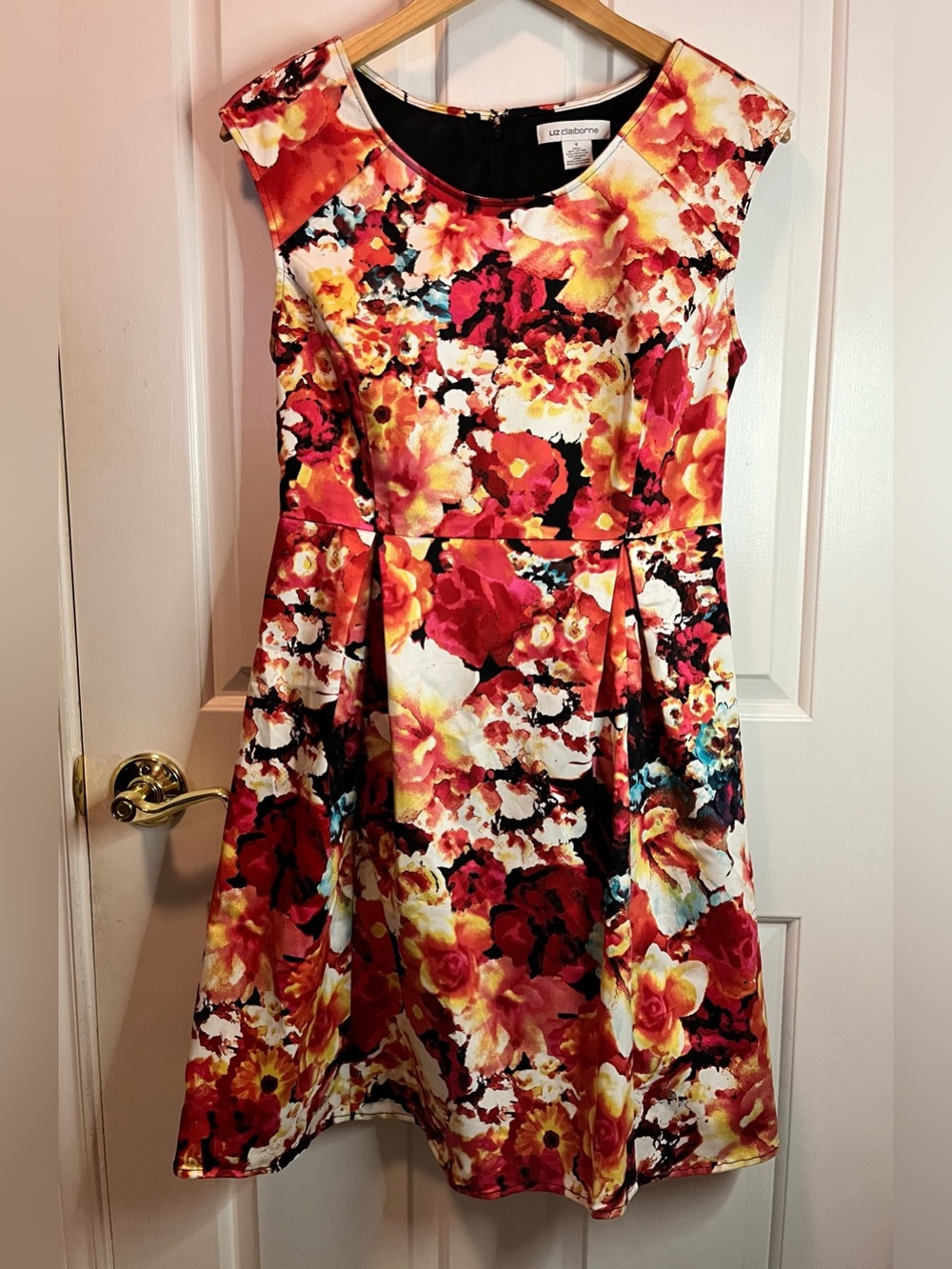 Liz Claiborne Sleeveless Fit & Flare Dress in Vibrant Floral Watercolor Print